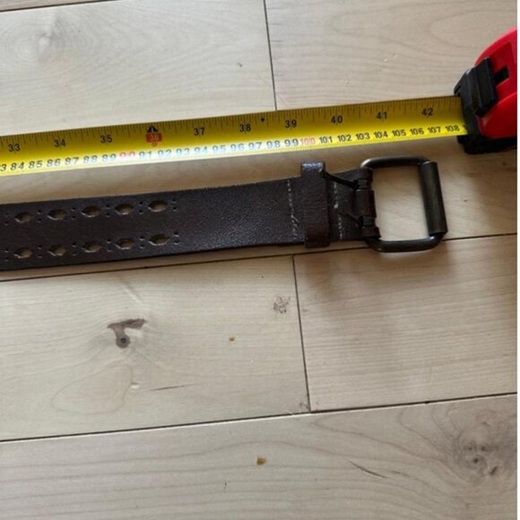 Authentic vintage leather belt with double prong metal buckle - Picture 8 of 8